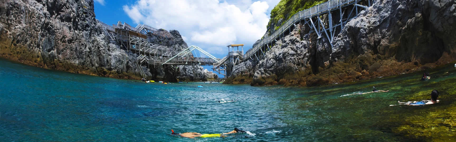 神津島 シュノーケリング 澄んだ海