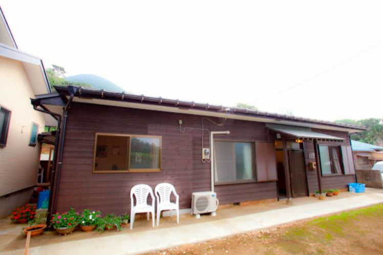 利島 民宿寺田屋 東海汽船 飛行機で行く伊豆諸島旅行ツアー