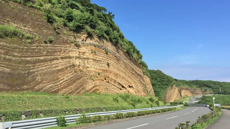 【伊豆大島】伊豆大島地層断面図