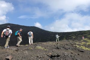 伊豆大島☆三原山レンタル付トレッキングパック