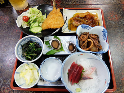 往復午後発高速船利用!民宿 朝海館